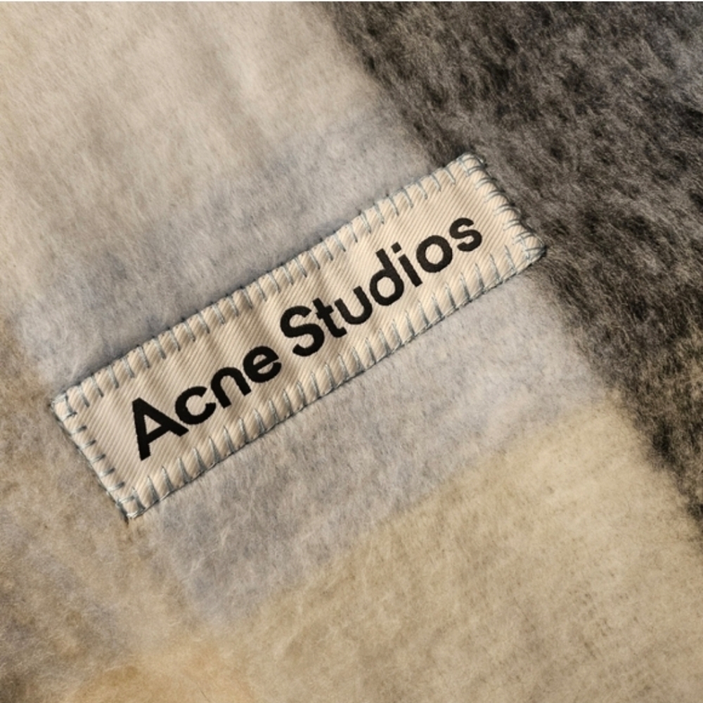 ✨ACNE STUDIOS✨ Multicoloured Wool & Alpaca Checked Scarf, Unisex - NWT - Picture 7 of 10